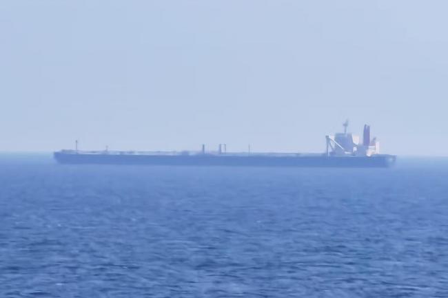 中国首艘油轮霍木兹海峡遇袭 船员讲述惊魂经历 中国首艘油轮霍木兹海峡遇袭 船员讲述惊魂经历