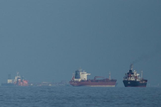 中国首艘油轮霍木兹海峡遇袭 船员讲述惊魂经历 中国首艘油轮霍木兹海峡遇袭 船员讲述惊魂经历