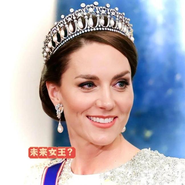 查尔斯抱病硬撑现身,凯特回归!英王室暗流涌动 查尔斯抱病硬撑现身,凯特回归!英王室暗流涌动