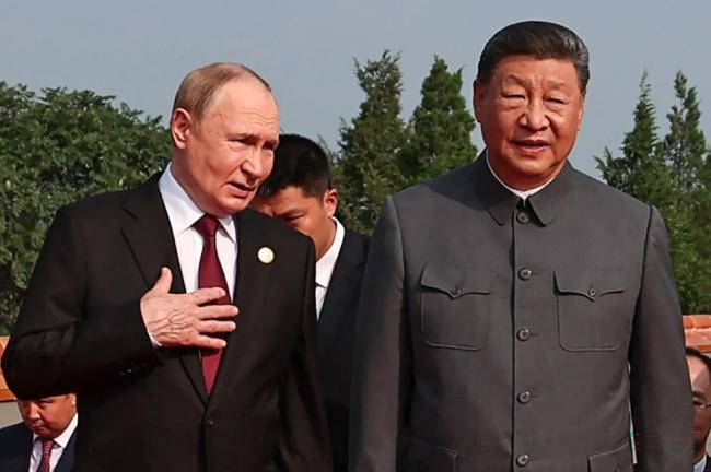 习近平用“双重行动” 向世界传递这一讯号 习近平用“双重行动” 向世界传递这一讯号