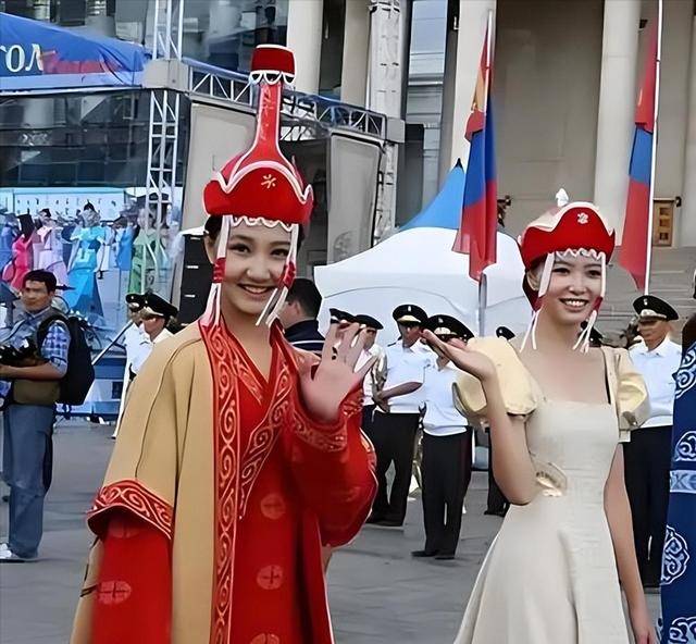 这个国家“99%的人反华,剩下1%特别反华” 这个国家“99%的人反华,剩下1%特别反华”
