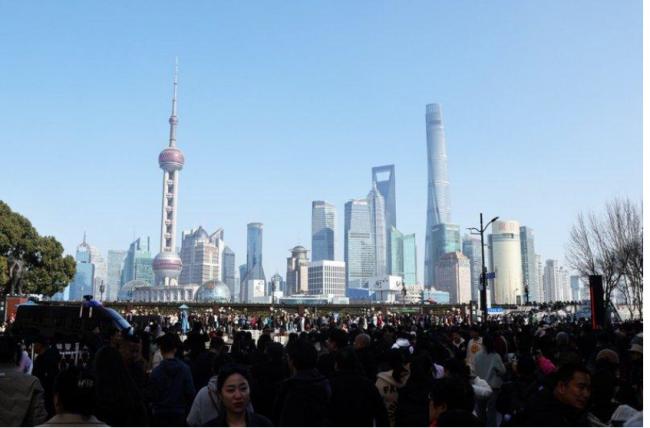 想出国,先打报告!北京新规 罕见做法 想出国,先打报告!北京新规 罕见做法