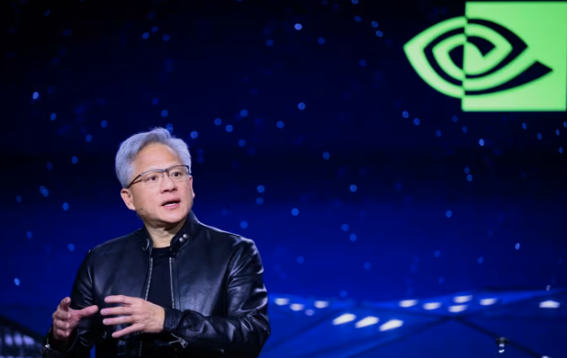 黄仁勋:AI时代读哪科不重要 但这三个能力必备 黄仁勋:AI时代读哪科不重要 但这三个能力必备