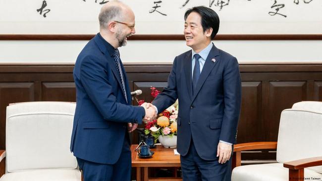 隔空交火!民调第一的德国AfD:北京不要吵 隔空交火!民调第一的德国AfD:北京不要吵