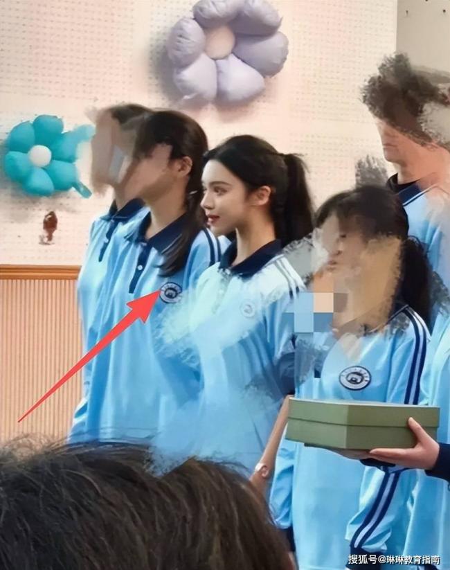 吓人!大眼睛艺考生走红,颜值令网友不适 吓人!大眼睛艺考生走红,颜值令网友不适