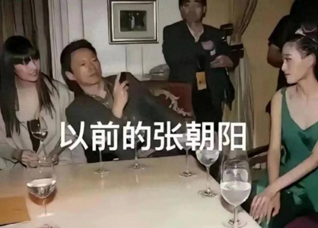 以前花天酒地,如今62岁张朝阳过着极简人生 以前花天酒地,如今62岁张朝阳过着极简人生