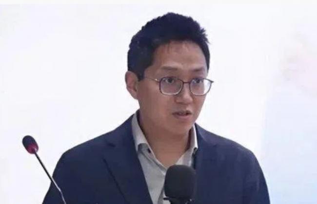 “希望大家把我当一条疯狗放了” “希望大家把我当一条疯狗放了”