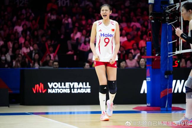 国际排联盛赞中国女排天才少女 :巨星正在诞生 国际排联盛赞中国女排天才少女 :巨星正在诞生