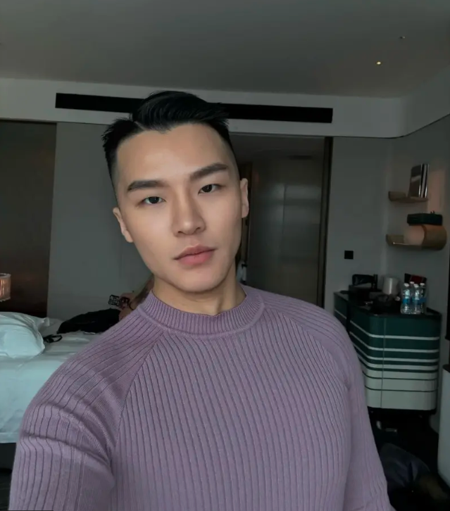 花费上百万!台湾年轻人疯狂涌进上海做这事… 花费上百万!台湾年轻人疯狂涌进上海做这事…