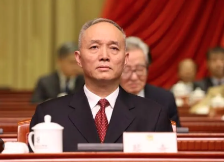 曝中共召开神秘高层会议 罕见未公开 涉人事布局 曝中共召开神秘高层会议 罕见未公开 涉人事布局
