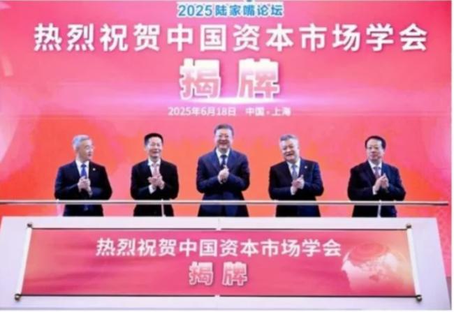 他上了《人民日报》头条!元老狙击习近平 他上了《人民日报》头条!元老狙击习近平