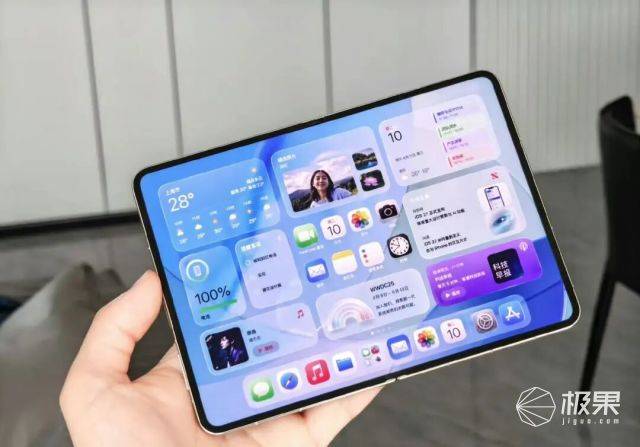 15000元!iPhone折叠屏全面曝光 15000元!iPhone折叠屏全面曝光