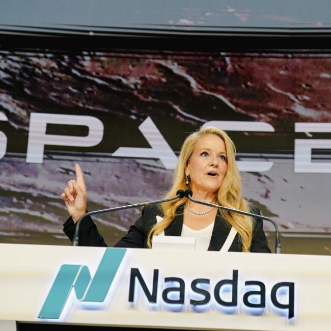 市值达2.1万亿美元!SpaceX完美首秀 市值达2.1万亿美元!SpaceX完美首秀