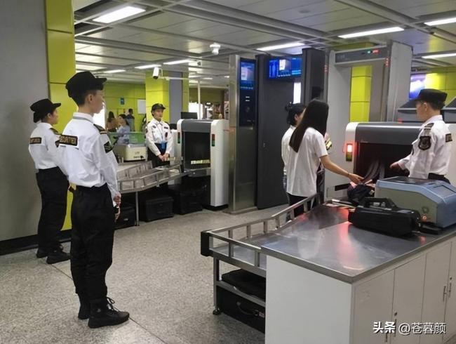 为什幺女乘务员纷纷从高铁离职?内幕被揭开 为什幺女乘务员纷纷从高铁离职?内幕被揭开