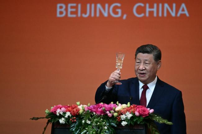 摊牌?习近平无意“交棒” 摊牌?习近平无意“交棒”