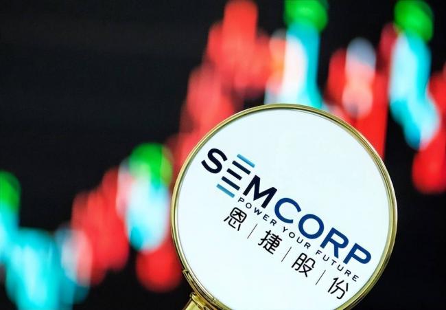一家人全是美籍,却在国内捞金,年赚4亿 一家人全是美籍,却在国内捞金,年赚4亿