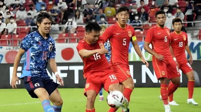 日本4:0大胜! 中国球迷集体破防 央视峰值狂飙 日本4:0大胜! 中国球迷集体破防 央视峰值狂飙