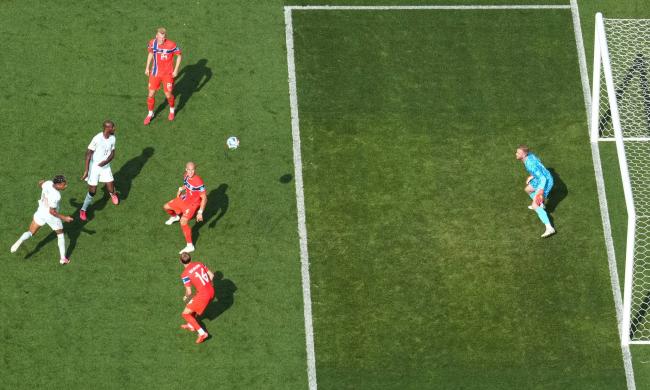 世界杯法国4-1挪威小组第一 世界杯法国4-1挪威小组第一