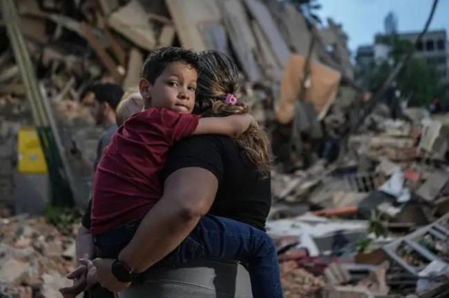 她为爱移居委内瑞拉 惨死大地震 她为爱移居委内瑞拉 惨死大地震