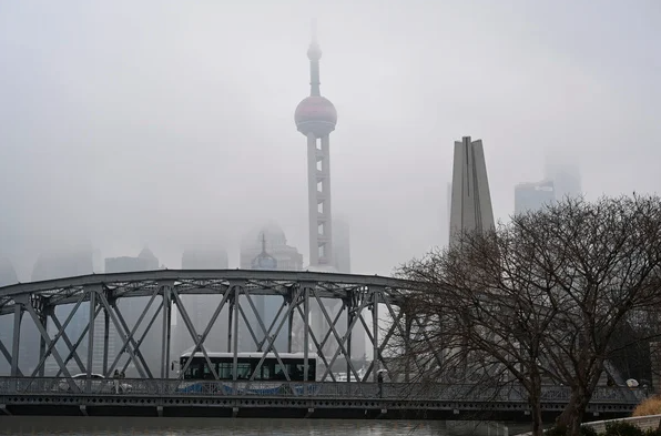 热评:大厂里就没人能顺利退休 热评:大厂里就没人能顺利退休