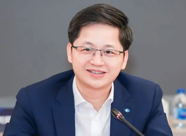 快讯:3000亿市值券商巨头总裁宣布辞职 快讯:3000亿市值券商巨头总裁宣布辞职