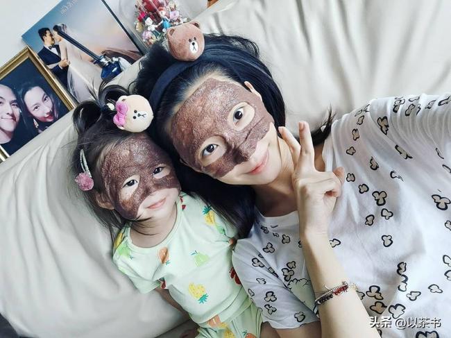他们早已离婚:一个独自养娃,一个向名媛求婚 他们早已离婚:一个独自养娃,一个向名媛求婚