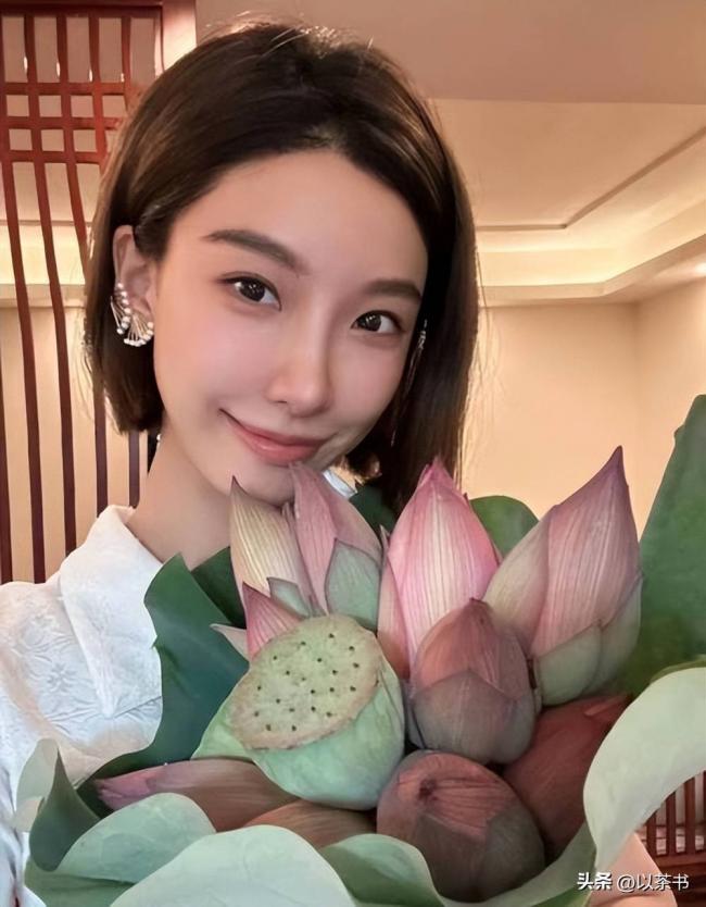 他们早已离婚:一个独自养娃,一个向名媛求婚 他们早已离婚:一个独自养娃,一个向名媛求婚