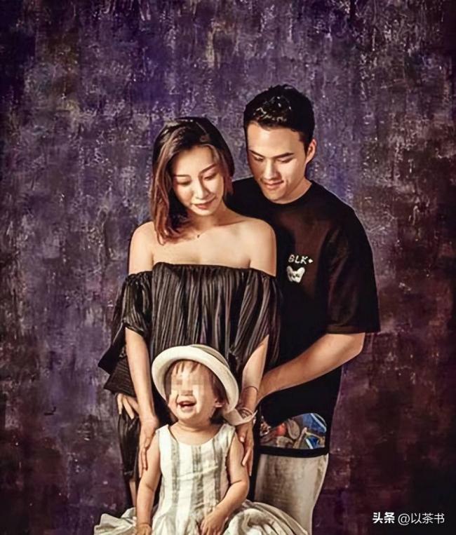 他们早已离婚:一个独自养娃,一个向名媛求婚 他们早已离婚:一个独自养娃,一个向名媛求婚