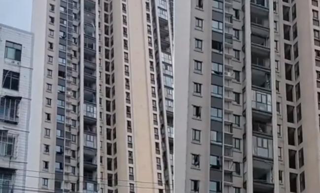 龙卷风侵袭湖北 342人伤亡 一家三口被卷走坠亡 龙卷风侵袭湖北 342人伤亡 一家三口被卷走坠亡