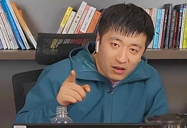 还能撑几年?张雪峰走了,峰学蔚来现状被曝 还能撑几年?张雪峰走了,峰学蔚来现状被曝