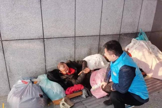 为什么乞丐近两年消失了?四大原因揭开真相 为什么乞丐近两年消失了?四大原因揭开真相