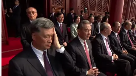 看了眼马兴瑞案通报 习近平有苦难言 看了眼马兴瑞案通报 习近平有苦难言
