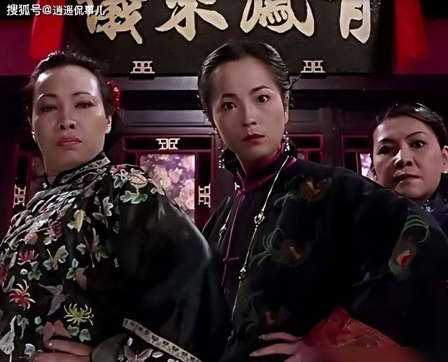 看了鸨鸟 才知道她们为何被叫“老鸨” 看了鸨鸟 才知道她们为何被叫“老鸨”