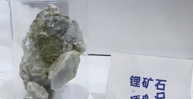 横跨4省长度2800公里 中国巨型锂矿现身 横跨4省长度2800公里 中国巨型锂矿现身