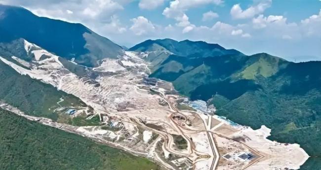 横跨4省长度2800公里 中国巨型锂矿现身 横跨4省长度2800公里 中国巨型锂矿现身