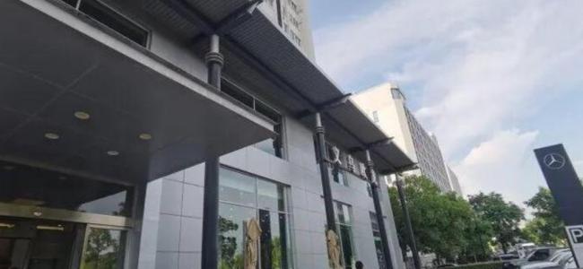 60万买的奔驰 却上不了牌 60万买的奔驰 却上不了牌
