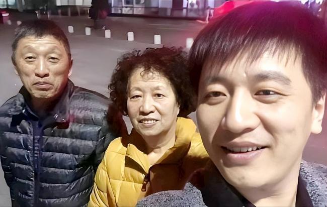 钱再多有啥用?张雪峰遗孀和独女现状曝光 钱再多有啥用?张雪峰遗孀和独女现状曝光