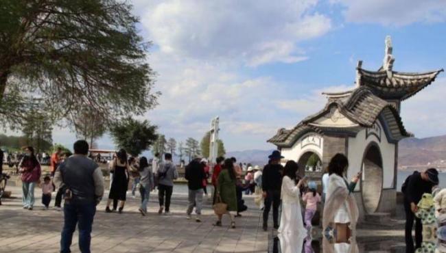 民宿卷到五十元包早餐!大理的老板集体亏惨 民宿卷到五十元包早餐!大理的老板集体亏惨