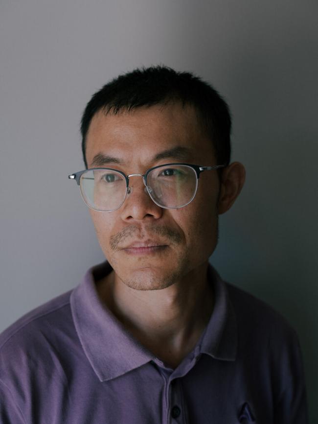 参与镇压维吾尔人的前新疆警察:我也是受害者 参与镇压维吾尔人的前新疆警察:我也是受害者