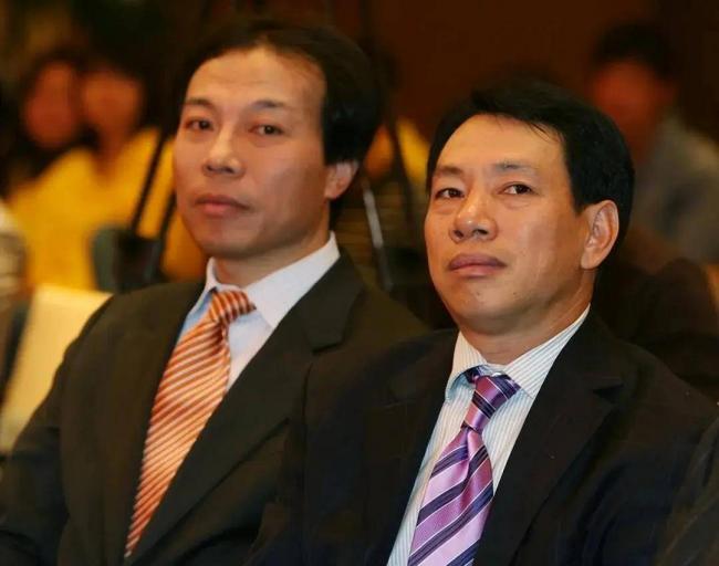 儿子跑路、本人失联!中国巴菲特,彻底跌落神坛 儿子跑路、本人失联!中国巴菲特,彻底跌落神坛