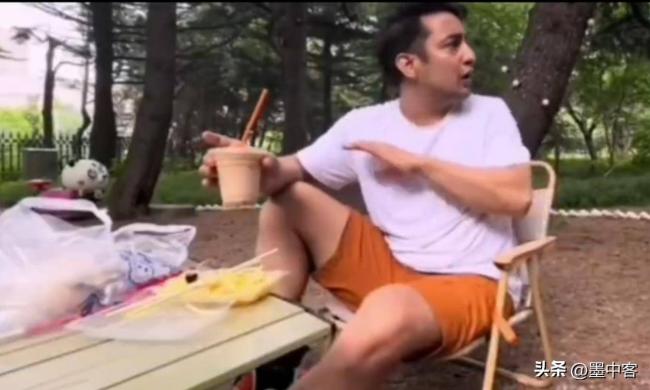 非法滞留?在华17年印度博主遭网暴 非法滞留?在华17年印度博主遭网暴