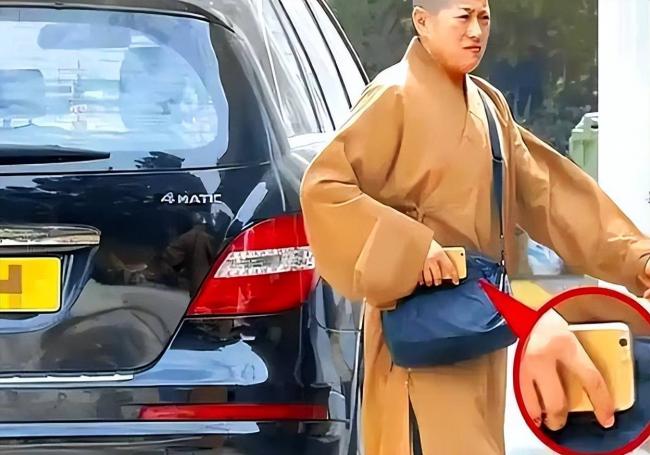 “风流尼姑”释智定:贪财好色与两个和尚结婚 “风流尼姑”释智定:贪财好色与两个和尚结婚