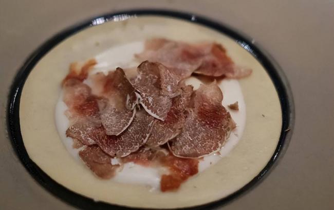 一片火腿卖1000块...全球最顶级的三大食材 一片火腿卖1000块...全球最顶级的三大食材