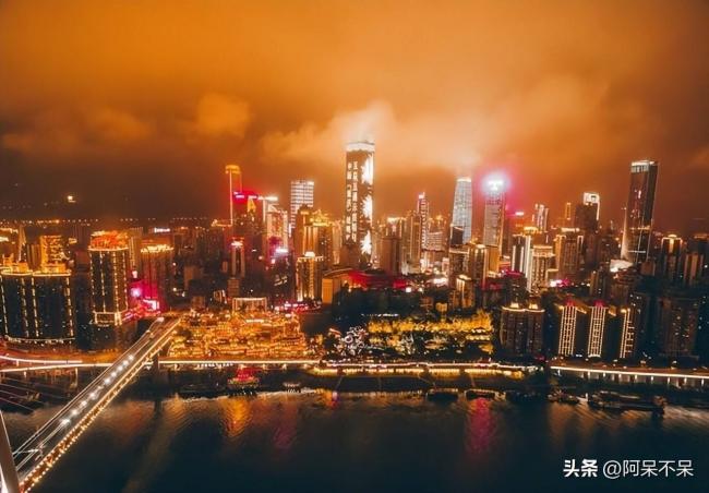 这座城人口逼近北京,每天100万人跨省上班 这座城人口逼近北京,每天100万人跨省上班