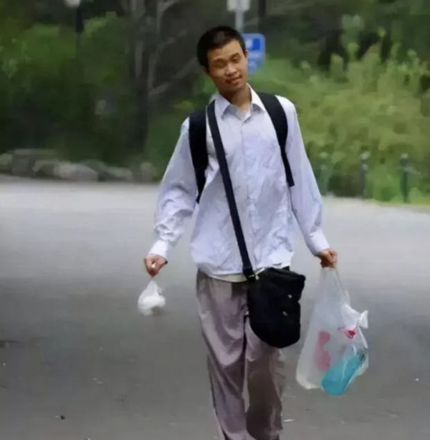 王虹的卡地亚,韦神的白开水 王虹的卡地亚,韦神的白开水