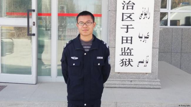 前新疆警察继续讲述曾经被“囚禁的灵魂” 前新疆警察继续讲述曾经被“囚禁的灵魂”