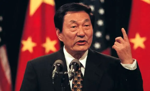 中国正面临更严重的危机,但世间已无朱镕基 中国正面临更严重的危机,但世间已无朱镕基