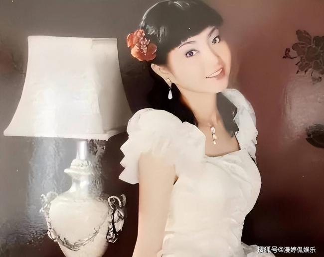 60岁生下双胞胎女儿 盛海琳母女3人现况曝光 60岁生下双胞胎女儿 盛海琳母女3人现况曝光