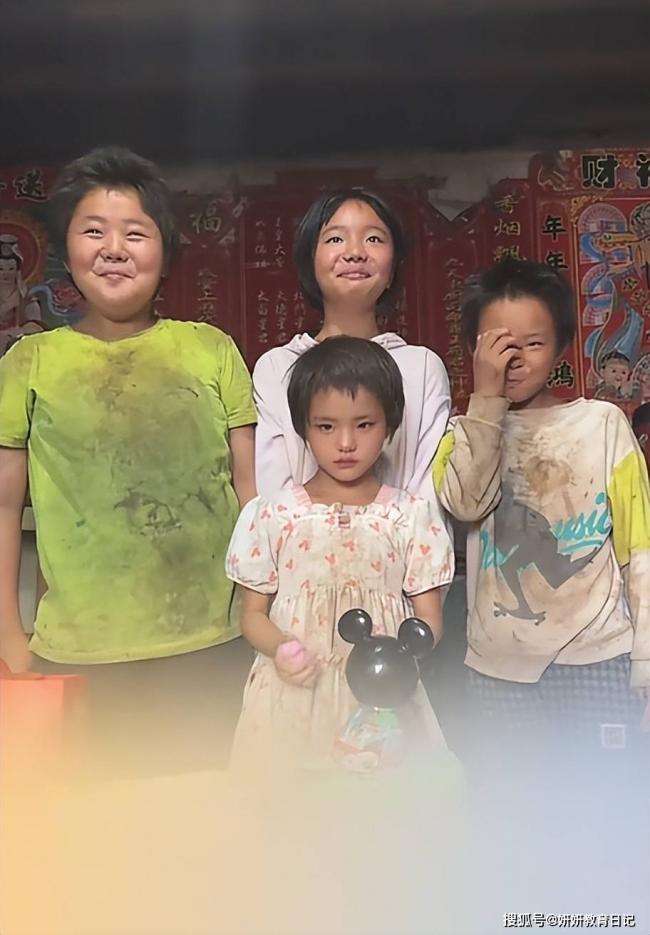 农村小学女生相貌惊艳,网友却说灾难 农村小学女生相貌惊艳,网友却说灾难