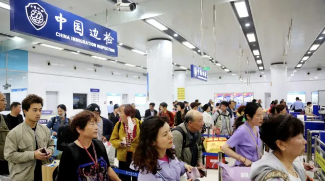 国外工作犯天条?中国网民发帖,吐槽回国经历 国外工作犯天条?中国网民发帖,吐槽回国经历